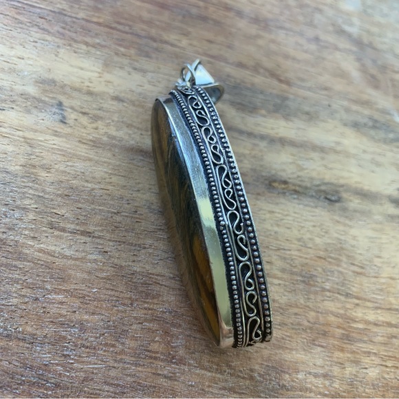 Tiger's Eye Large Gemstone Pendant in Sterling Silver Base - Picture 5 of 5